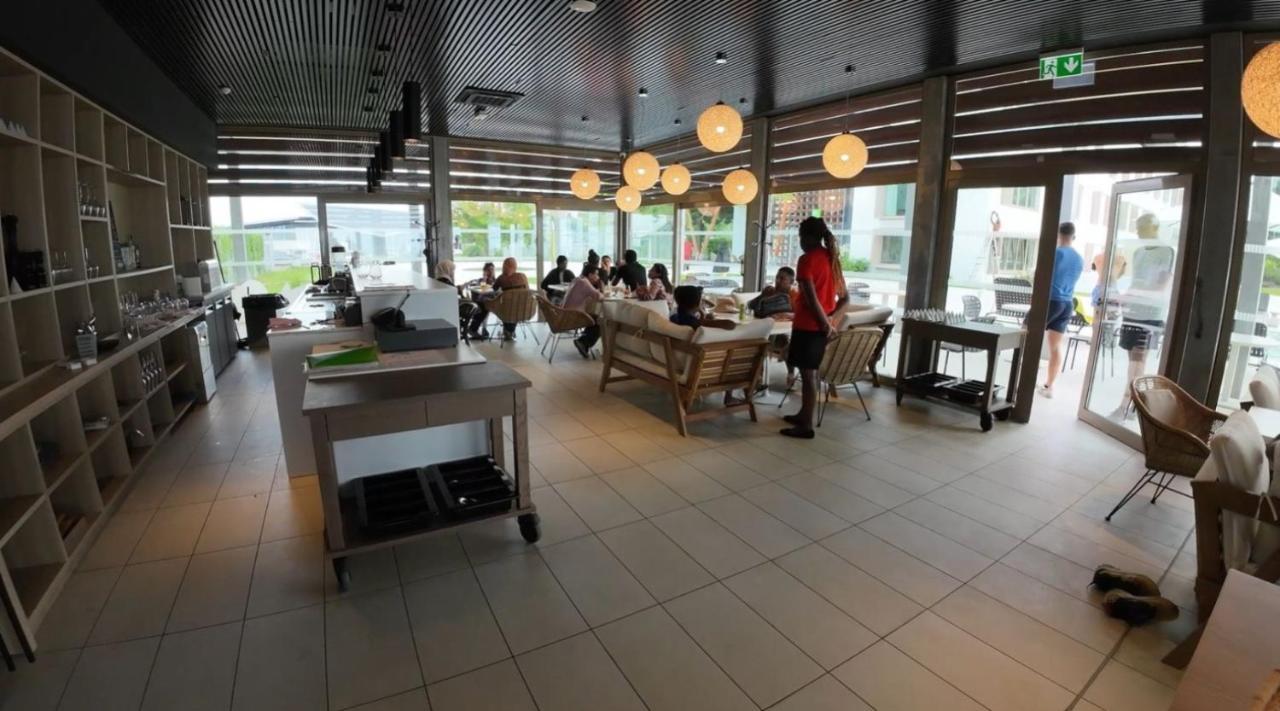 Ibis Styles Mayotte Aéroport Pamandzi Esterno foto