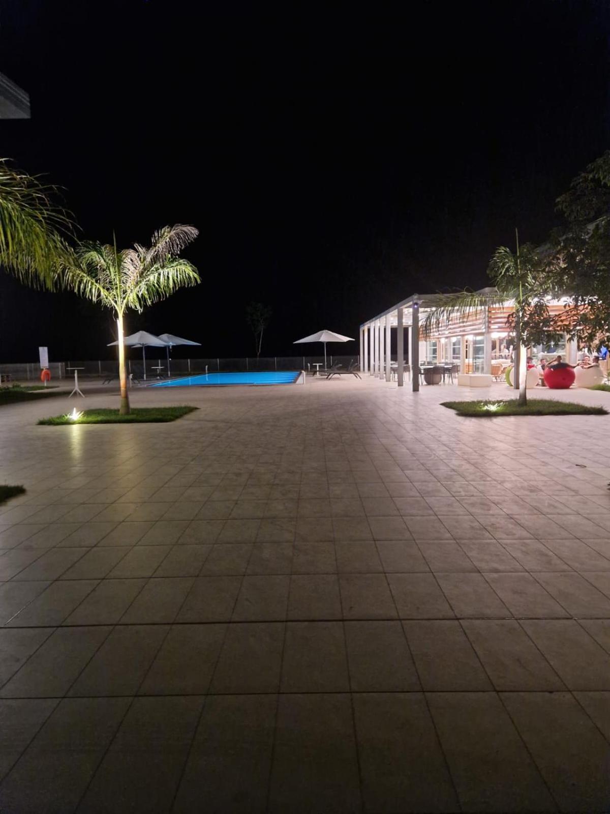 Ibis Styles Mayotte Aéroport Pamandzi Esterno foto