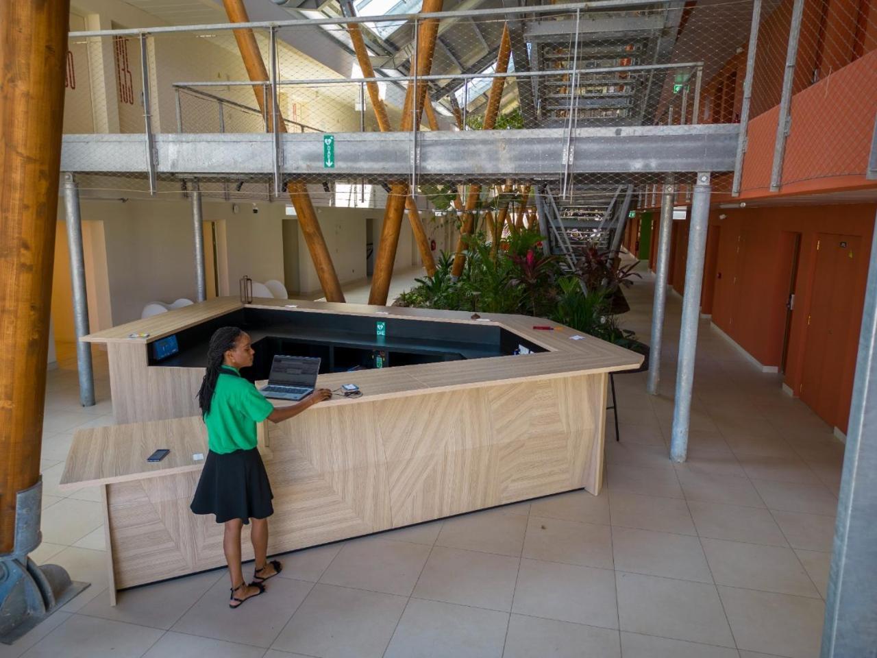 Ibis Styles Mayotte Aéroport Pamandzi Esterno foto